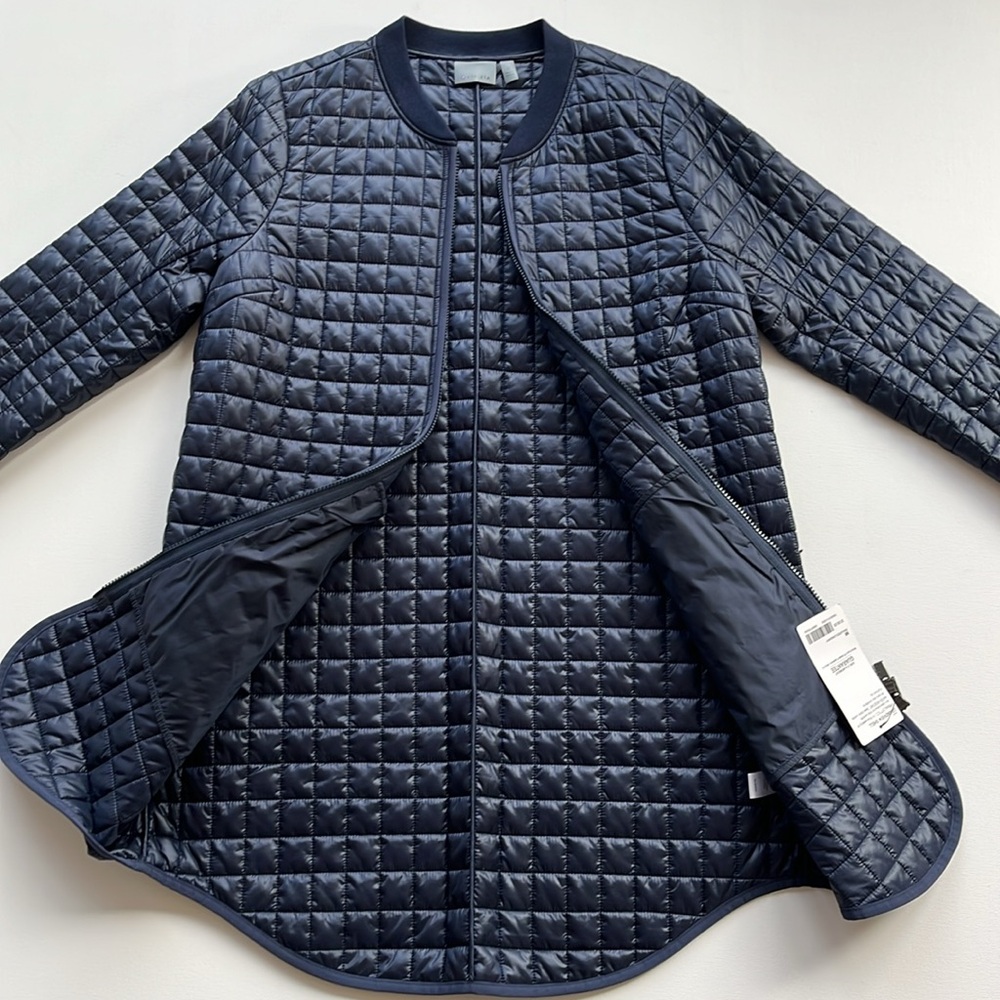 Athleta Grandview Shell Quilted Jacket- NWT- Navy- Size MEDIUM - Picture 7 of 8